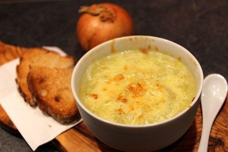 soupe-loignon-法式洋蔥湯